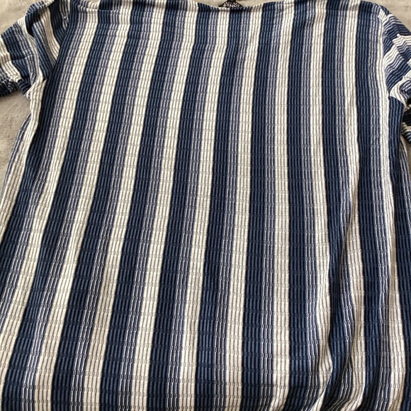 NWT blue and white stripe long sleeve Jones New York tee size L - Picture 6 of 9